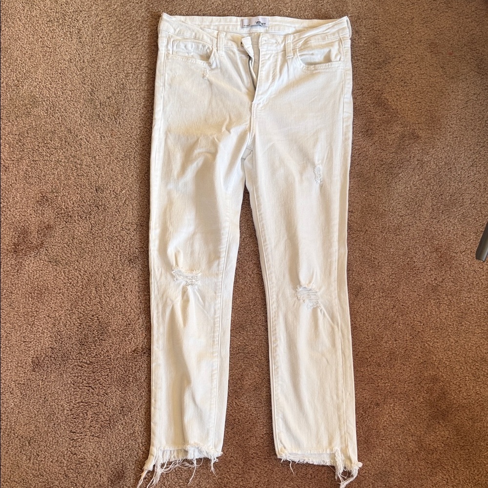Stylish White Distressed Cropped Jeans